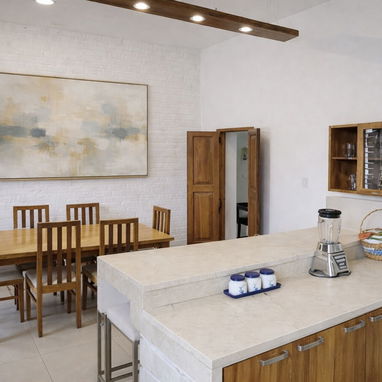 Biplanta con terraza en venta (casa de arriba) en Vedado - Img 116677801