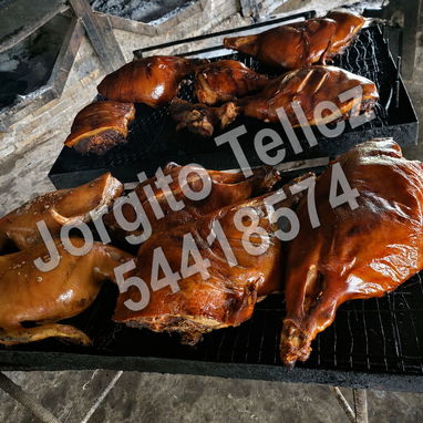 Cenas criollas, comidas criollas, Cerdo asado. Piernas asadas, cerdo entero - Img 125930314