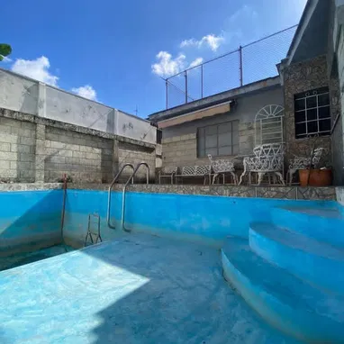 Vendo casa con piscina en Playa precio negociable - Img 123256601
