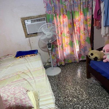 🏡*129_Se vende apto en centro Habana en un Edif Capitalista en un 1er piso*  ⚠️*OJOOOOO⚠️ES EN ZONA SOTERRADA,NO SE VA - 8/10