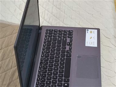 Laptop Asus! 10ma generación,como nueva,minimo uso - Img 67234394
