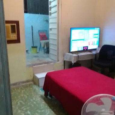 Apartamento en la misma  Santa Catalina entre poey y heredia - Img 121059294