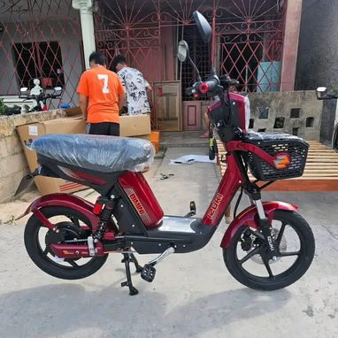 Bicimotos ,carros y triciclos - 9/10