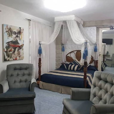 HOSTAL EN VEDADO - Img 116093674