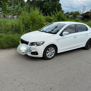 Peugeot 301 2017 caja 6ta cimex hago traspaso en el precio vendo o cambio - Img 124998860