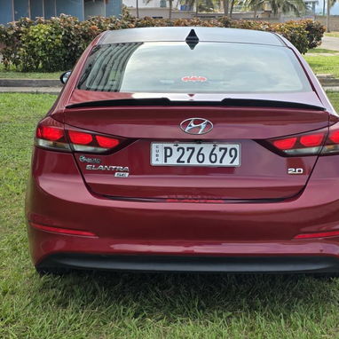 Vendo o Negocio en Hyundai Elantra, 2017 Carro importado - Img 111533617