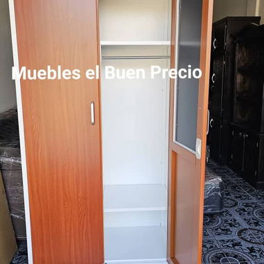 Escaparate metálico con puertas de madera y caja fuerte 220 mensajería incluida en varios lugares de la habana - 3/4
