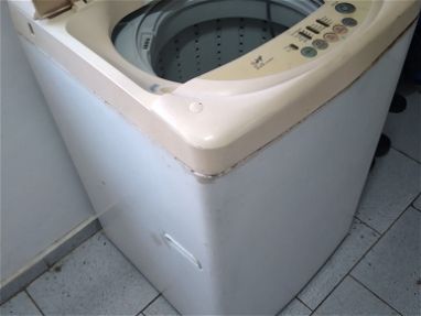 Vendo lavadora automática LG de uso con coche defectuoso - Img main-image