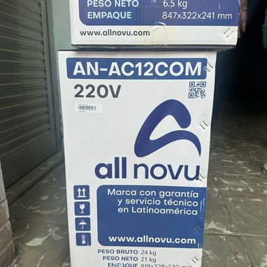 Split de 1 tonelada ALL Novu incluye brazos originales y regulador de voltaje 220v $300 USD con transporte incluido - Img 125159792