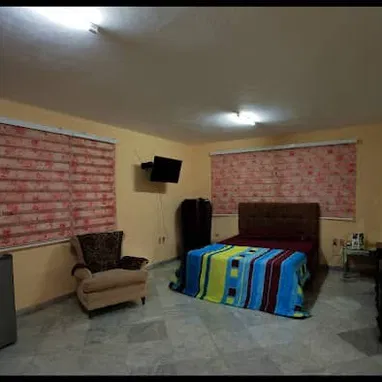 Acogedora casa de renta con piscina grande en Reparto Siboney,  8 habitaciones +53 52463651 ,O - Img 103779989