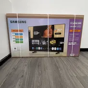 Smart TV Samsung 65” Clase Crystal UHD U8000FB 4K  2025 - UN65U8000FBXZA - Img 53178348