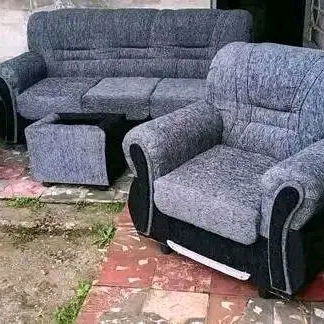 Interesados llamar al 58879086 inf.. o contactar por Whatsapp o messenger. - Escáparates y gabetero.  - Juego de sala. - 5/10