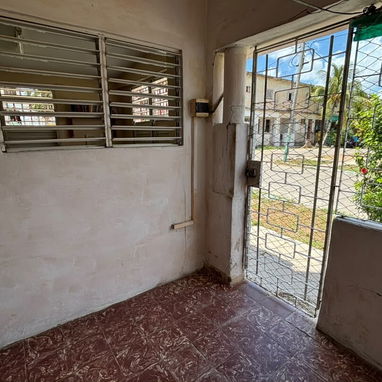 🏡 PLANTA BAJA EN VENTA – PLAYA, BUENA VISTA. (33) - 4/10