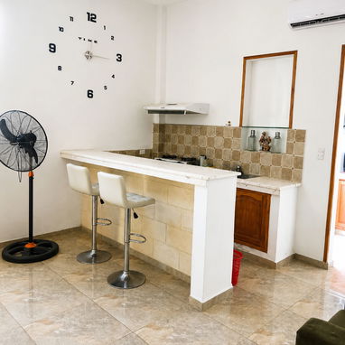 Se renta apt en el Vedado calle 21 entre E y F - 3/6