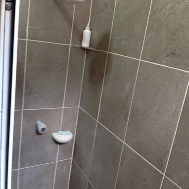 Ref # 82.Ofertaaaa a la venta apto de un cuarto frente de calle con balcón y super céntrico!!!! - 5/10