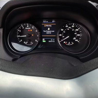 Nissan 2019 - 3/4