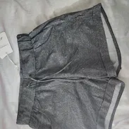 Ropa totalmente nueva y de muy buena calidad - Img 53997371