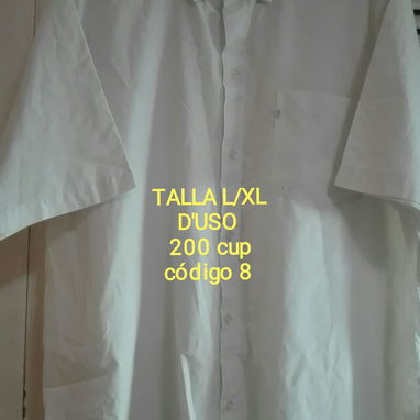 Camisas blancas mangas largas y cortas buen estado. Precio en dependencia del uso - Img 110536200
