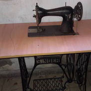 Se vende Maquina Coser SINGER - Img 55298412
