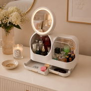 Organizador de Maquillaje con Espejo LED y Ventilador Integrado(CVV+) - Img 55984881