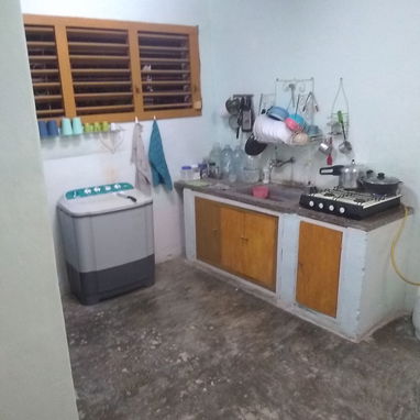 Venta de casa de 3 cuartos 3 baños 3 cocinas y 3 salas en arroyo naranjo La Habana - 2/9