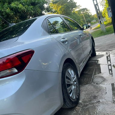 Kia Rio año 2019 - 6/10
