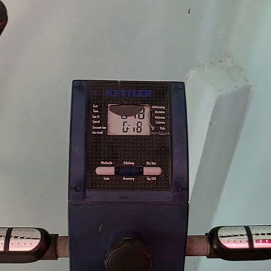 🔸 Bicicleta estática de uso, en perfecto estado 💲 100 usd - 2/3