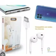 AUDÍFONOS EARPODS CON CONECTOR LIGHTNING. AUDÍFONOS EARPODS CON CONECTOR TIPO C. - Img 49854487
