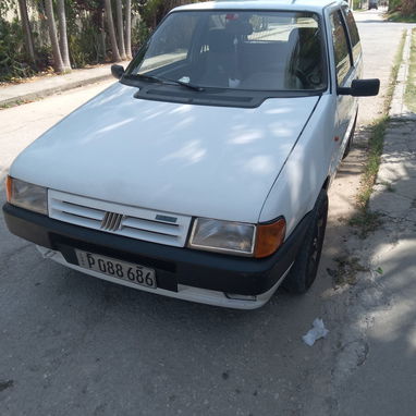 Fiat Uno Italiano Diesel, con piezas de repuesto, precio negociable - 4/10