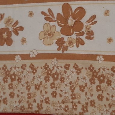SE VENDEN CORTE DE TELA ( SEDA) PARA FORRAR PEQUEÑO COLCHÓN O PARA USARLOS EN COSTURAS. - Img 123272474