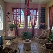 ‼️SE VENDE APTO 4/4 2DO PISO GARAJE EN EL CORAZÓN DEL VEDADO‼️ - Img 58298346