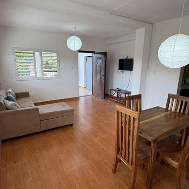 Alquiler de Apartamento en Miramar, Playa, Calle 84. Ubicado cerca del Centro de Negocios, ideal para estudiantes. - 6/10