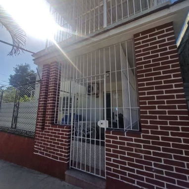 Se vende casa en planta baja en Lawton, cerca de ETECSA. - 2/10