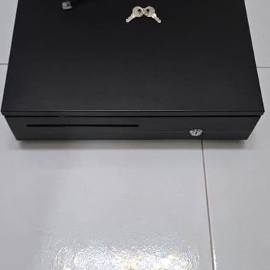 Caja registradora nueva en su caja 5 compartimentos. Es de las grandecitas 📦 💵💵 Precio: 100 usd… - 2/4