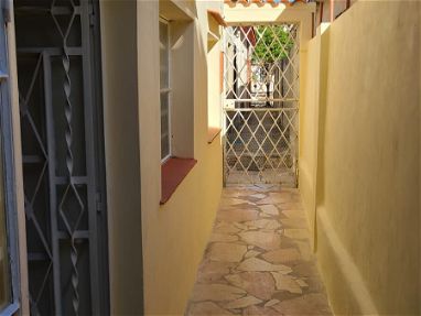 🔥Excelente OFERTA: Vendo Casa (bajos de un Biplanta) (Interior) en Nuevo Vedado, La Habana - Img 66645614