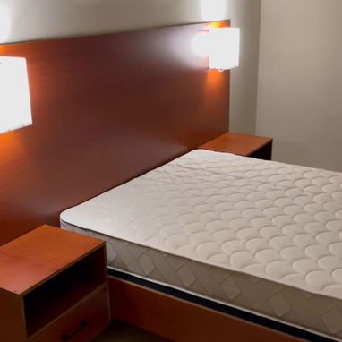 CAMA CON DISEÑO MINIMALISTA MODERNO - Img 124254929