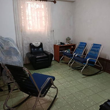 🏠 Se vende apartamento en el Vedado, Zona de Letras. 📍 Ubicación: 21 e/ D y E. - Img 125973010