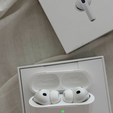 Audifonos AirPods Pro 3 🍎 Garantia de Apple hasta 5 de marzo de 2027 🔥 - 2/10