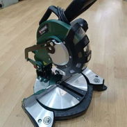 Herramienta de carpinteria: sierra de péndulo, ingletadora. 220v 1500w 45°. Parkside, fabricación alemana. - Img 53383152