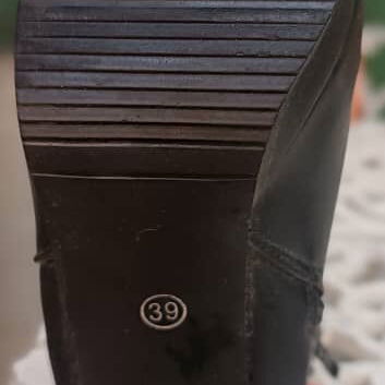 Botines de tacón negros num. 38 💵20 USD - 3/5