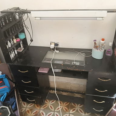 Mesa de uñas - Img 125594710