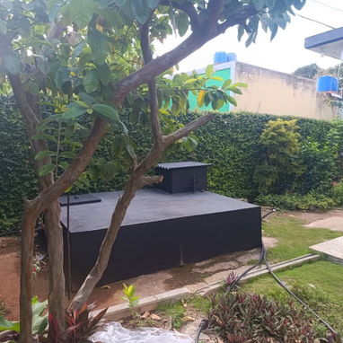 Nexo inmobal presenta   Casa en Cojímar en calle 28 🏠 Casa de 570 m² en total  ---  🌿 Zonas exteriores y acceso  · 🚪 - Img 120267480