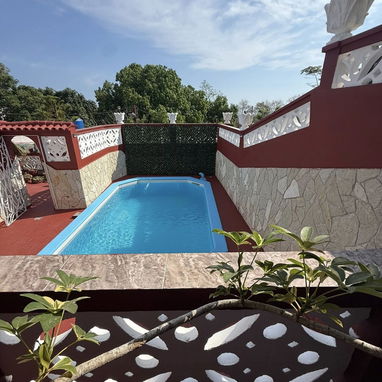 Casa de Renta con Piscina en Guanabo - Img 125882041