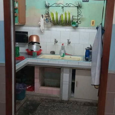 VENDO CASA EQUIPADA EN EL CERRO - 3/10
