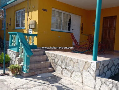 🔱Se renta casa con piscina de 5 habitaciones climatizadas en la playa de Guanabo RESERVAS POR WHATSAPP 52463651🔱 - Img 35382384