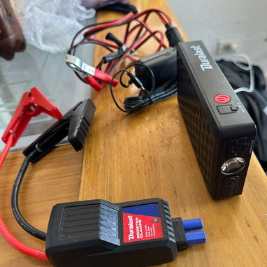 Vendo, es para recargar la bateria de los carros ciando queda muerta - 4/4