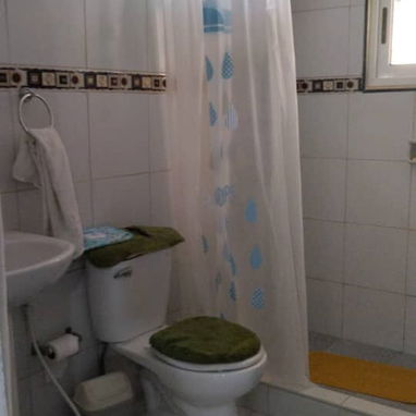 Casa en Siboney con piscina garaje respaldo eléctrico de paneles - 8/9