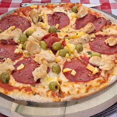 Buscó trabajo de pizzero cocinero tengo experiencia demostrable - Img 125352713