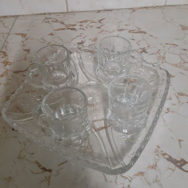 Bandeja y 4 tazas 1 onza - 3/4