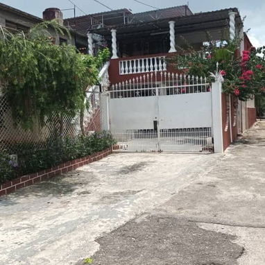 🏡 SE VENDE CASA DE 3 NIVELES EN SANTA FE(El Roble), PLAYA 🏡 - 8/10